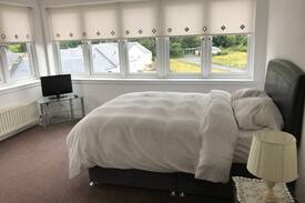 Inverkip Apartment | Lovely apartment on picturesque Inverkip marina