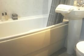 Lancaster Apartment | The Flat on Bath Street