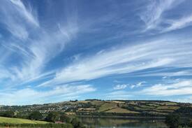 Shaldon House | Artist's contemporary home with stunning view