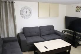 The Beach Triangle Apartment | Cozy & clean apartment by woodbine beach for cheap