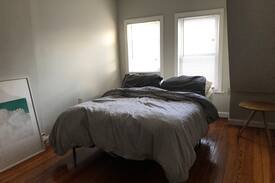 Meeting House Hill House | Celtics Room