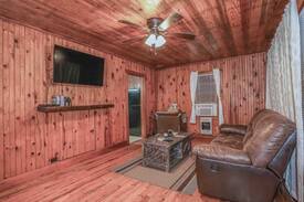 Board Camp Cabin | Wolf Pen Gap / BKW Cabin