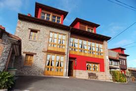 Parres Municipality Apartment | Beautiful apt with terrace & Wifi