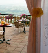 Rosora House | COUNTRY COTTAGE "old style"