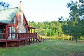 Amity Cabin | "Lakewood Cabin" at Timber Lodge Ranch