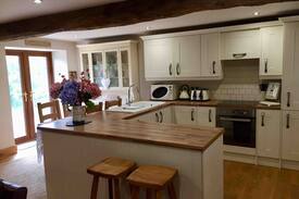 Brecon Cabin | Chocolate Box Cottage in heart of Brecon Beacons