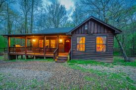Broken Bow Cabin | ✪ Blue Ridge Cabin ✪ Hot Tub, Fire Place, Sleeps 6