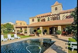 Lone Hill House | Beautiful home in prestigious area and estate