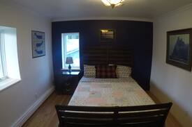 Fairbanks Cabin | Duck pond lodge, in nature but next to it all.