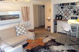 Cherry Creek House | CHERRY CREEK CHIC RETREAT