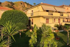 Belvedere Marittimo Apartment | Villa Buccieri Vista Ferrovia & Mare Primo Piano