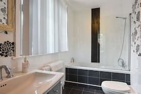 Rolvenden Bed & Breakfast | Maytham Cottage B&B