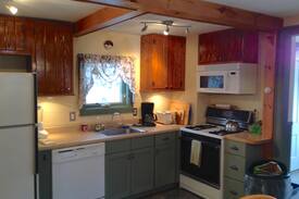 West Kill House | Cozy Catskill Ski/Hike Retreat