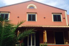 Altofonte Bed & Breakfast | BOUGANIVILLEA HOME