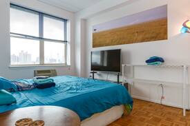 Alphabet City Apartment | Luxury large Penthouse /Fireplace / City views..