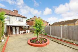 Maidstone House | A stunning, spacious 3 bedroom house available