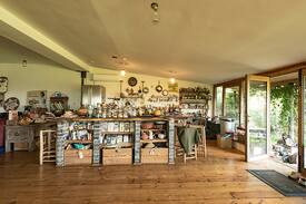Hallatrow House | Rockaway Park - twin room in eco veggie home