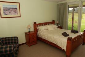 Sandy Flat Bed & Breakfast | Green Room at Donegal Farmstay