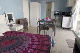 Beacon Bay Apartment | Nahoon Beach Self Catering Studio in East London.