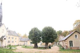 Hommes Villa | Rare Loire Valley Woodland Retreat