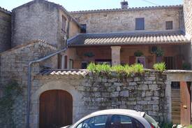 Les Assions House | Maison de hameau de village