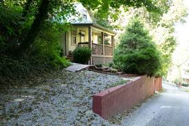 Harpers Ferry House | River View Cottage