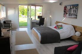 Christchurch House | The Studio B&B Luxury Garden Room