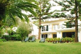 Canico House | Fantastic garden villa in Garajau