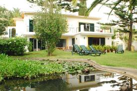 Canico House | Fantastic garden villa in Garajau