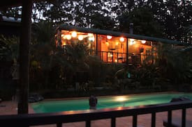 Yarrahapinni House | Guest House Room 1