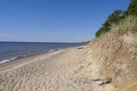 Lake Michigan Beach Cabin | *Near beaches*Open Layout*New Large Deck*