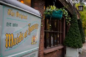 Kew Hotel | The Vintage Suite | Bed & Breakfast in Kew Gardens