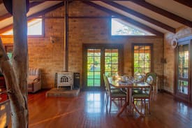 Kiwarrak Other | Stone Cottage Wallaby Ridge Hideaway Retreat