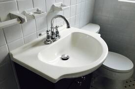 Avondale House | Simple, Clean & Convenient!!!