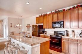 Silvercreek Apartment | Ski, Hike, Bike, and Enjoy the Fire!