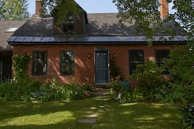 Windsor House | Bluebird Hill Farm Guestsuit. Peaceful location.