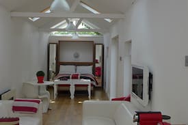 Buckhurst Hill Other | The summer house London