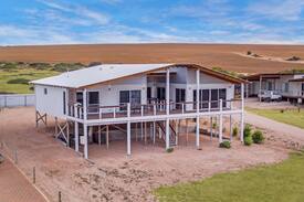 Wrenfordsley House | Sceale Bay Seaview Escape