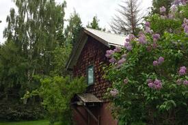 Kachemak House | Rose Cottage at Seaside Farm