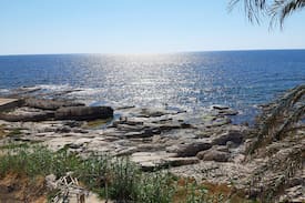 Mounsef Apartment | sunset view chalet on the beach in helweh /Byblos