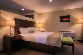 Stowe Area Hotel | Stowe Escape Boutique Hotel Suite with Patio