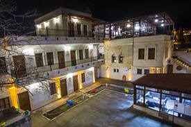 Goreme Bed & Breakfast | Özbek Stone House Twin Bed Room