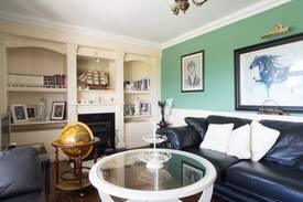 Roscoe House | Tonabrucky, Bushy Park