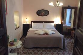 Petralia Soprana Bed & Breakfast | La casa del pittore di Petralia- stanza di Rosa