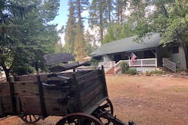 Phoenix Lake-Cedar Ridge Cabin | Stay at Kewin Mill Lodge