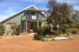 Bremer Bay House | Riverview Holiday Accommodation