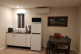 Culcairn Cabin | Orange Grove Gardens 2 Bedroom Eco Cottages