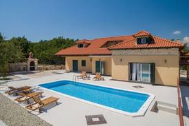 Dugopolje Villa | Villa Mia Dugopolje Split Croatia ,Heated pool
