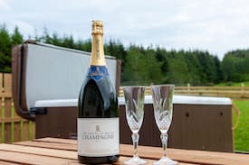 Stonehaven House | Smiddy Cottage by Stonehaven, Aberdeenshire