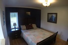 Fairbanks Cabin | Duck pond lodge, in nature but next to it all.
